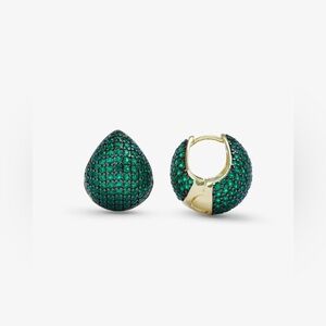 Norah Pavé Earrings
Gold|Emerald
Original price$95.00